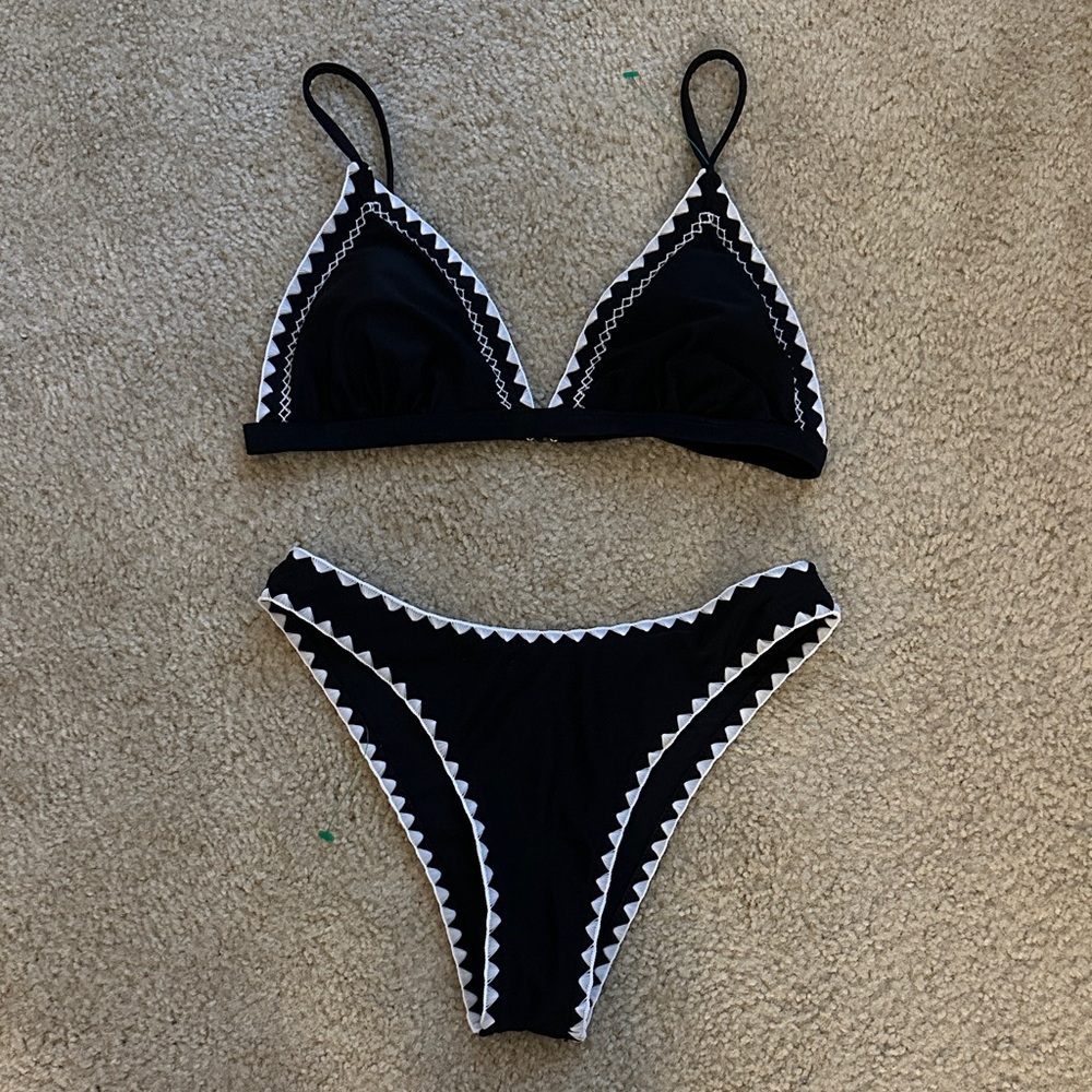 Black and White Women's Bikini Set Size XS
